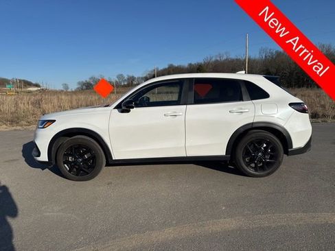 Used 2025 Honda HR-V Sport image 6