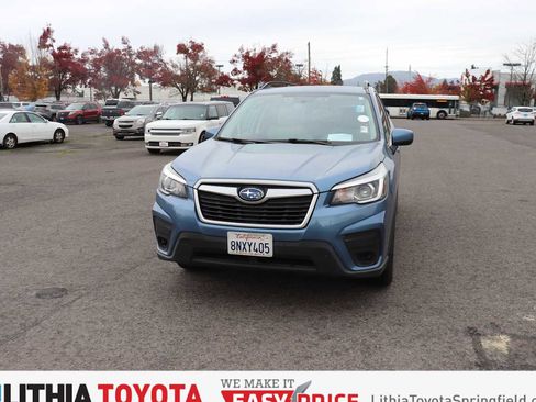 Used 2020 Subaru Forester Premium image 1