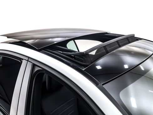 Used 2022 Mercedes-Benz C 300 Sedan image 23