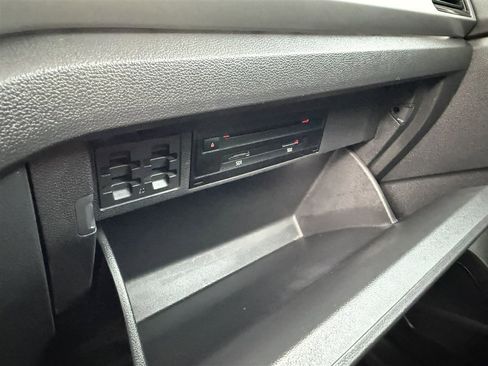 Used 2021 Volkswagen Atlas SEL Premium image 44