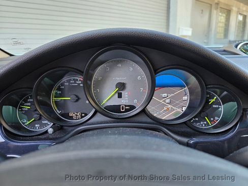 Used 2015 Porsche Panamera S image 64