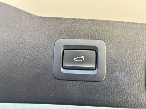 Used 2023 MAZDA CX-5 Signature image 33