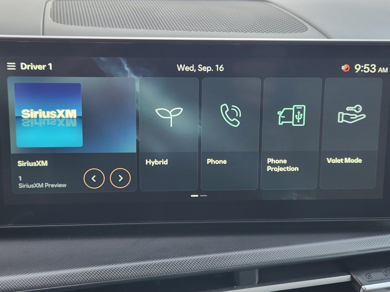Used 2025 Hyundai Santa Fe SEL FWD image 16