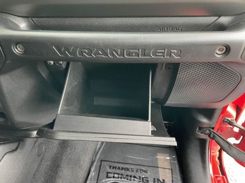 Used 2019 Jeep Wrangler Unlimited Sport S AWD/4WD image 25