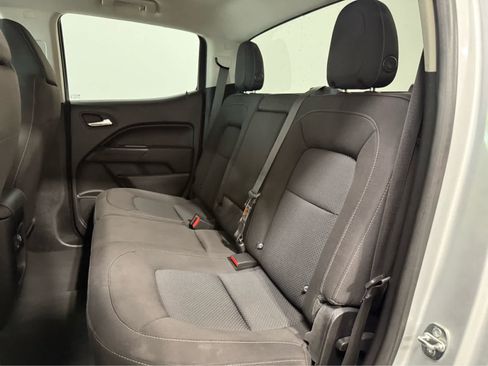Used 2019 Chevrolet Colorado LT AWD/4WD image 14