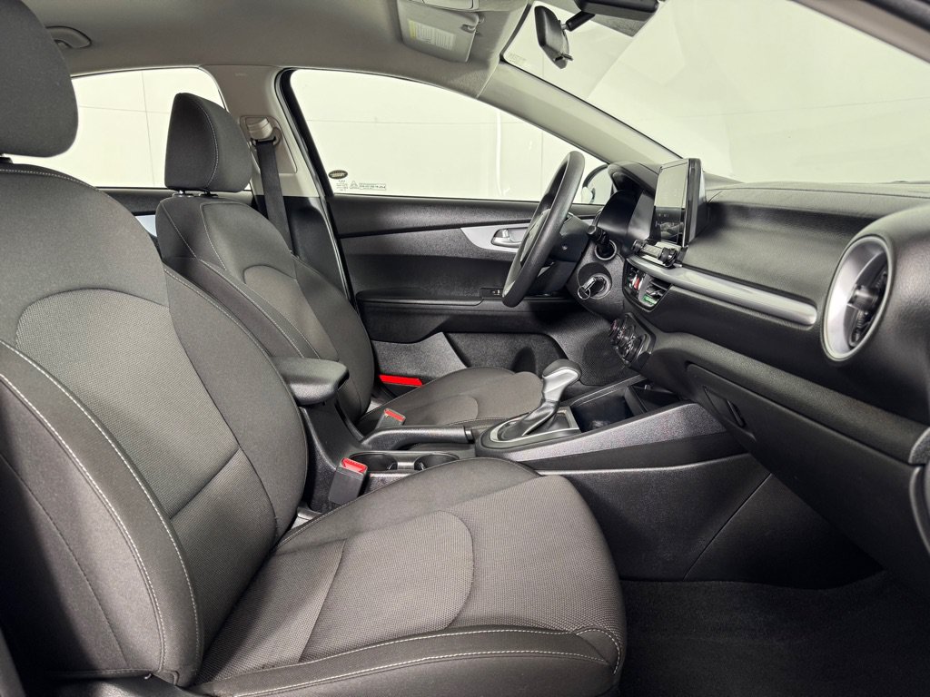 Used 2023 Kia Forte LXS w/ LXS Technology Package FWD image 23