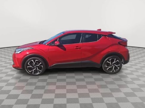 Used 2021 Toyota C-HR XLE FWD image 5