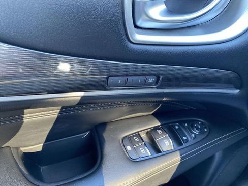 Used 2019 INFINITI QX60 Luxe w/ Essential Package image 29