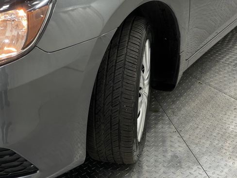 Used 2019 Nissan Sentra S image 32