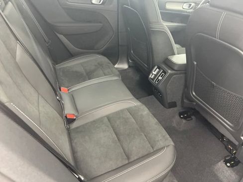 Used 2023 Volvo XC40 B5 Ultimate w/ Climate Package AWD/4WD image 21