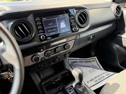Used 2022 Toyota Tacoma SR AWD/4WD image 25