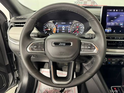 Used 2024 Jeep Compass Limited AWD/4WD image 13