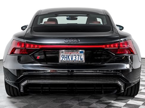 Used 2023 Audi RS e-tron GT w/ Carbon Performance Package AWD/4WD image 5