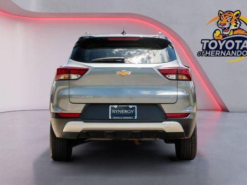 Used 2025 Chevrolet TrailBlazer LT AWD/4WD image 7