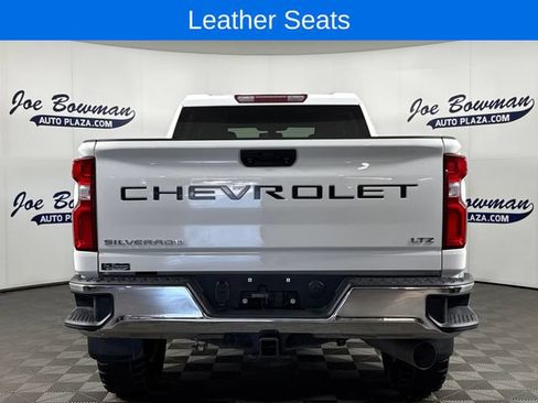 Used 2022 Chevrolet Silverado 2500 LTZ w/ Z71 Off-Road Package AWD/4WD image 8