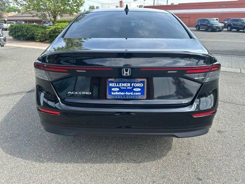 Used 2023 Honda Accord EX image 4