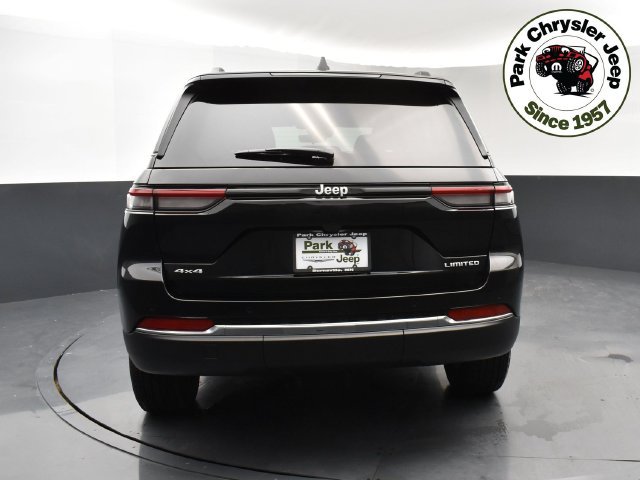 Used 2025 Jeep Grand Cherokee Limited w/ Trailer Tow Package AWD/4WD image 5