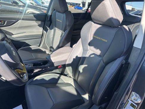 Used 2022 Subaru Crosstrek 2.5i Sport w/ Moonroof Package image 24