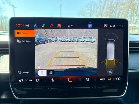 New 2025 Volkswagen ID. Buzz Pro S image 16