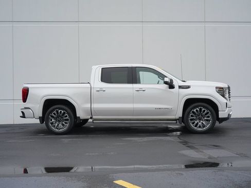 Used 2024 GMC Sierra 1500 Denali Ultimate AWD/4WD image 2