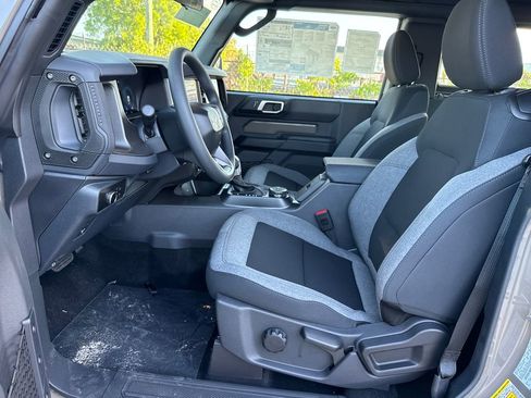 New 2026 Ford Bronco 2-Door AWD/4WD image 18