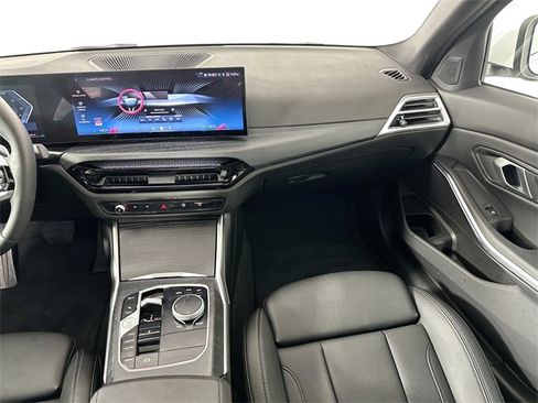 Used 2025 BMW 330i xDrive Sedan image 27