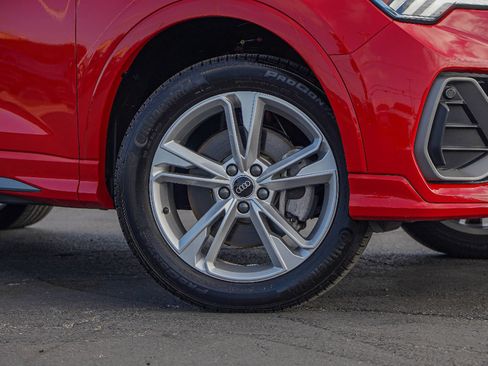 Certified 2023 Audi Q3 2.0T Premium Plus w/ Premium Plus Package image 2