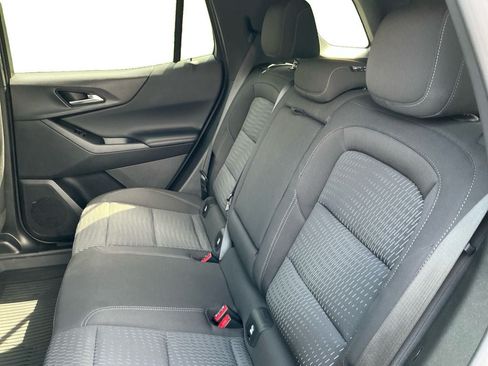 Used 2025 Chevrolet Equinox LT FWD image 13