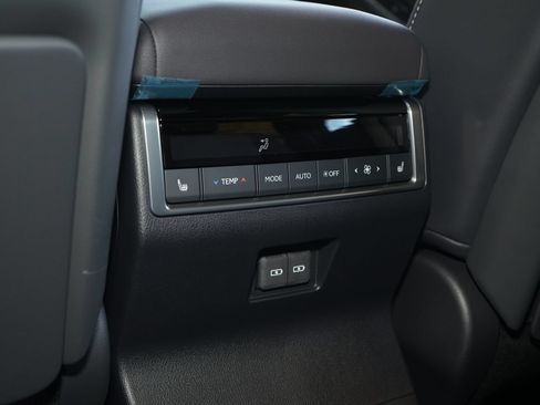 Used 2026 Lexus GX 550 w/ Accessory Package (2T) AWD/4WD image 16