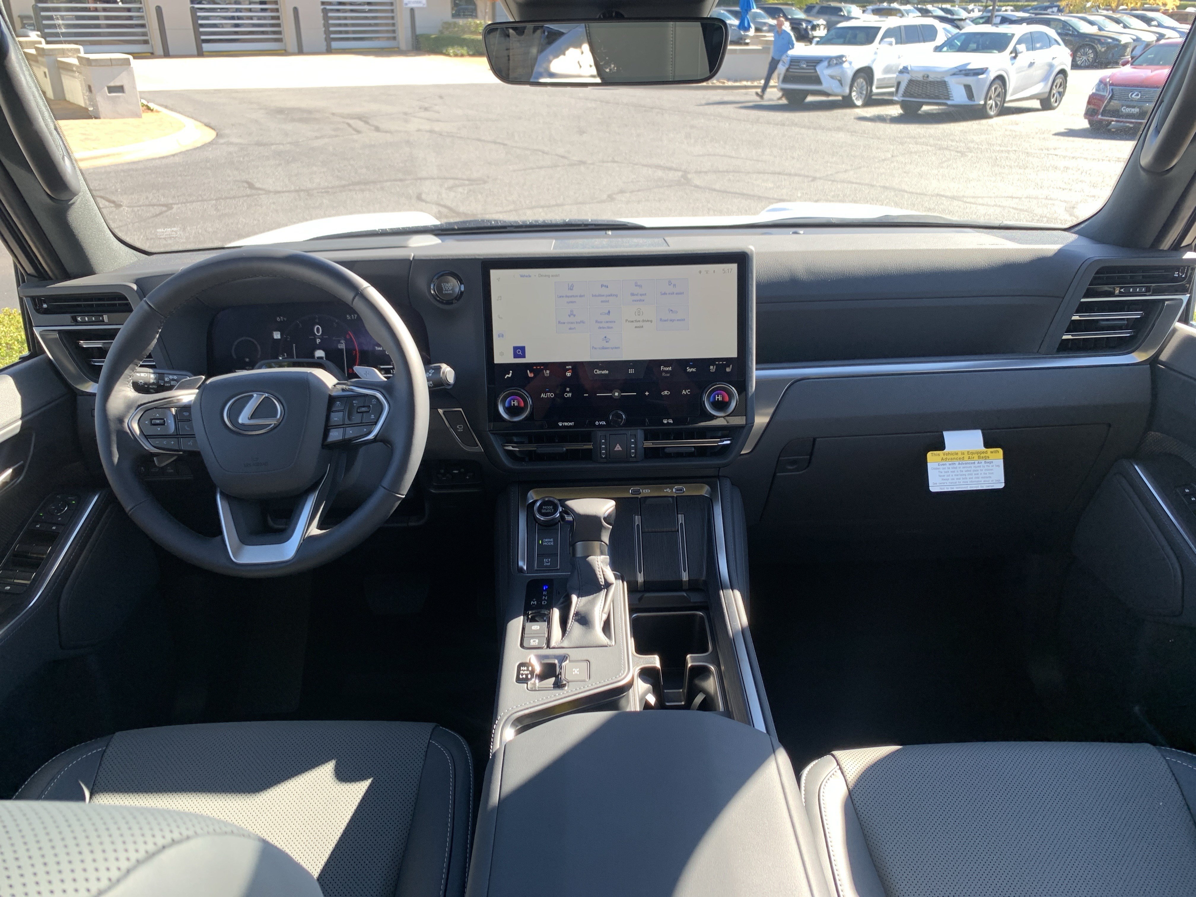 Used 2026 Lexus GX 550 w/ Accessory Package (2T) AWD/4WD image 30