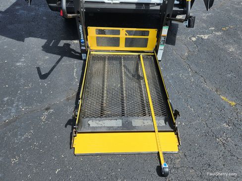 Used 2021 RAM ProMaster 2500 w/ Premium Appearance Group FWD image 26