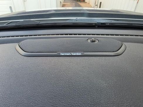 Used 2019 RAM 1500 Laramie AWD/4WD image 30