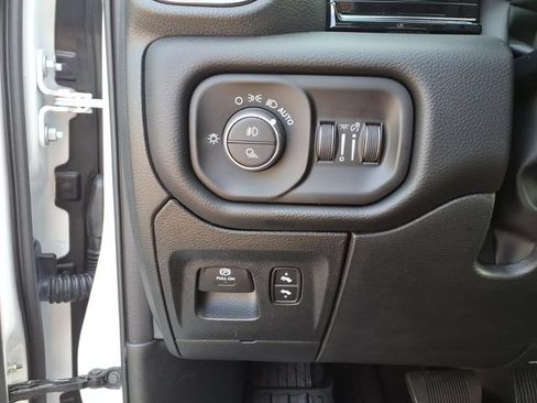 New 2026 RAM 1500 Laramie AWD/4WD image 16