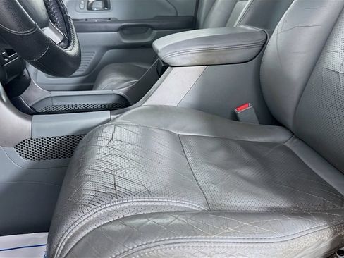 Used 2004 Honda Pilot EX image 23
