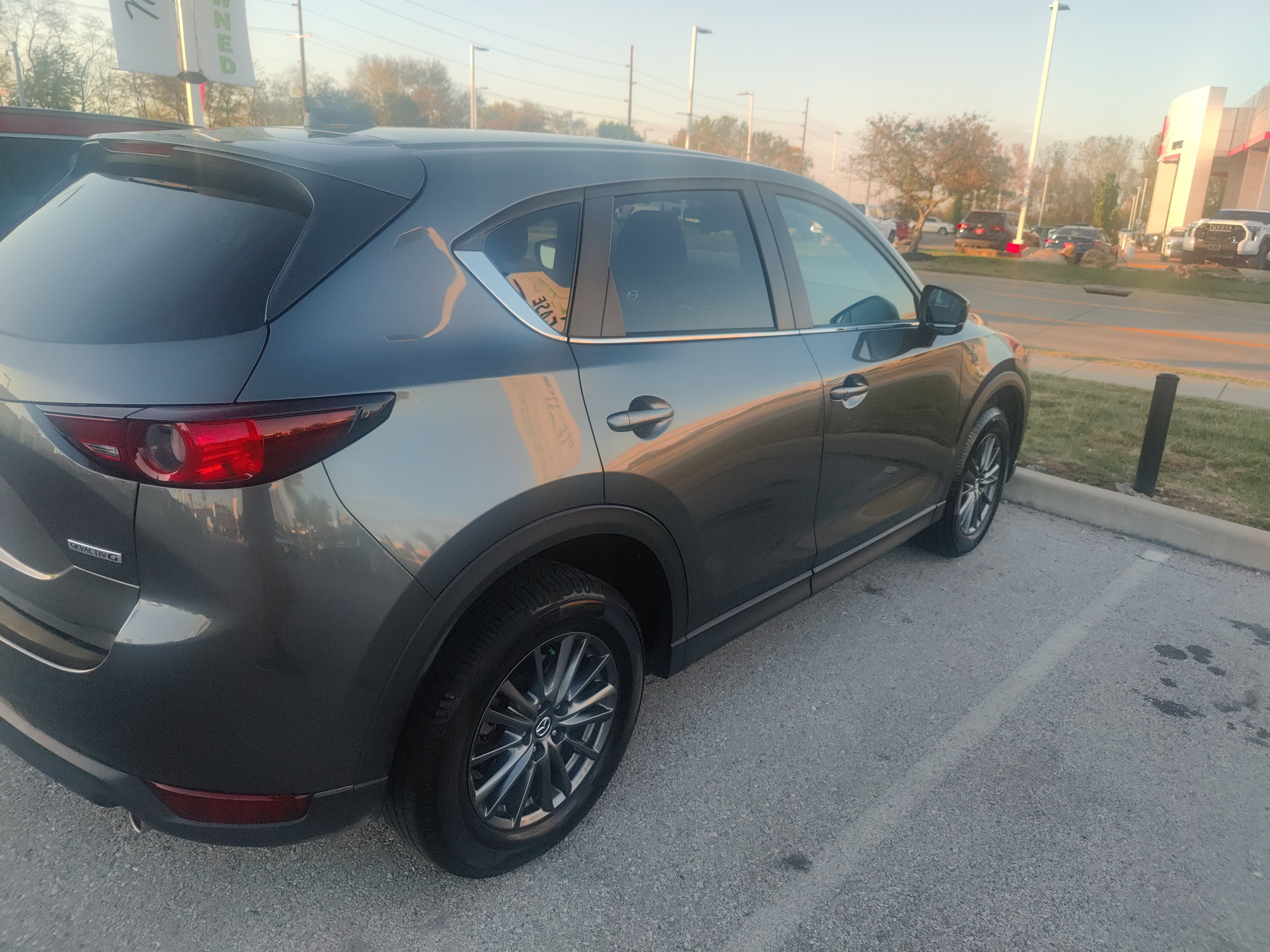 Used 2020 MAZDA CX-5 Touring AWD/4WD image 17