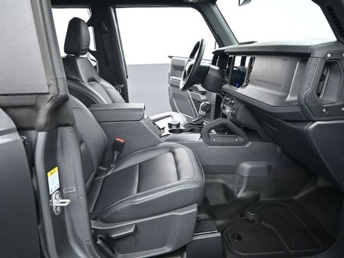 Used 2025 Ford Bronco Badlands AWD/4WD image 22