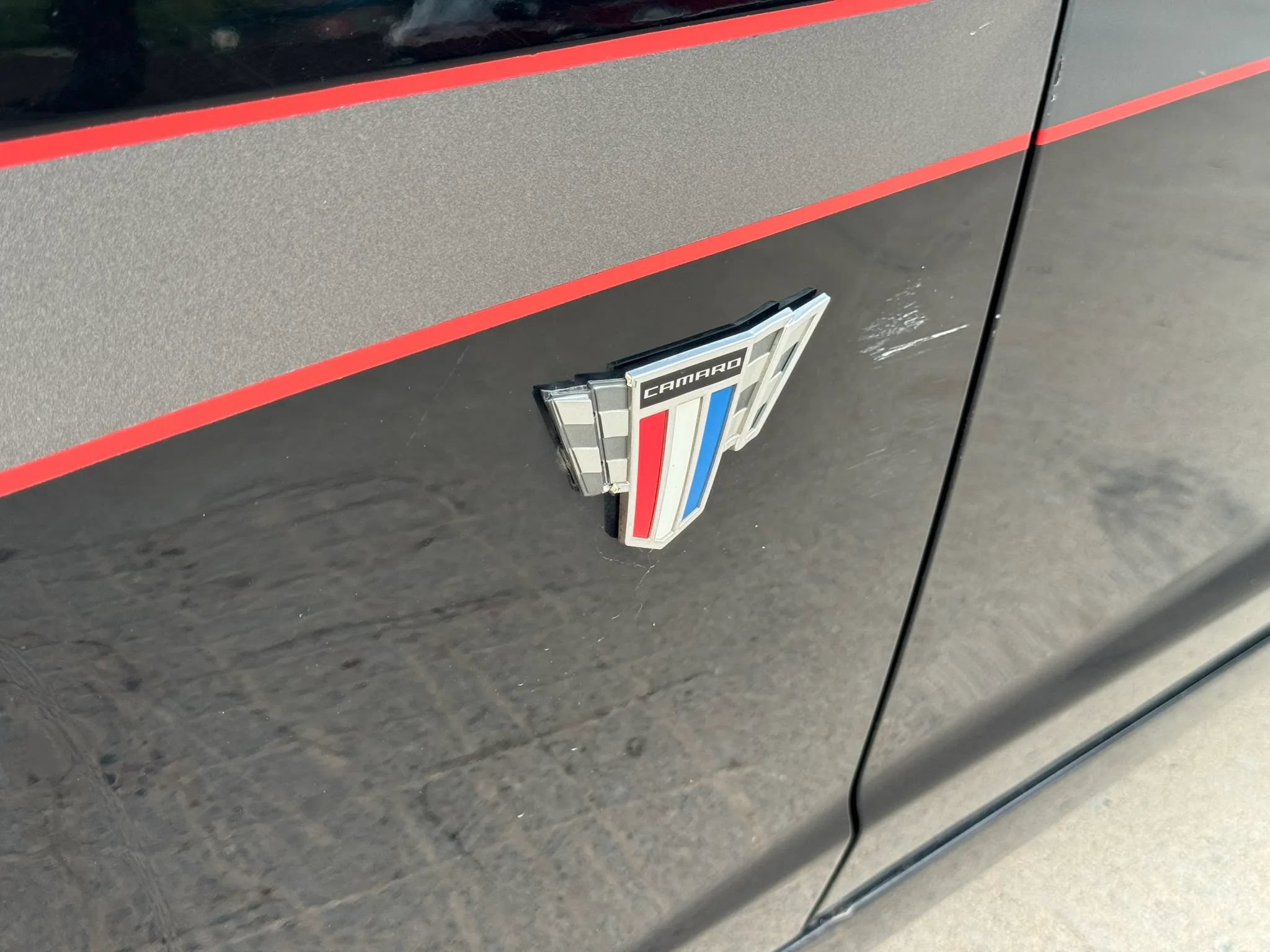 Used 2015 Chevrolet Camaro SS w/ Commemorative Special Edition RWD image 44