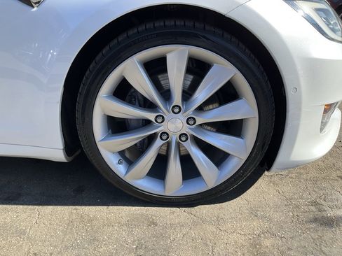 Used 2021 Tesla Model S Long Range Plus image 79