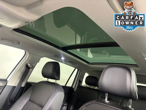 Used 2024 Volkswagen Tiguan SE image 21