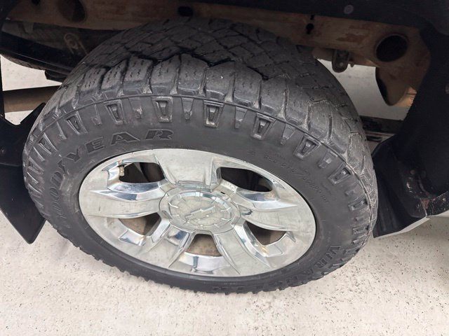 Used 2018 Chevrolet Silverado 1500 LTZ w/ Sport Package AWD/4WD image 4