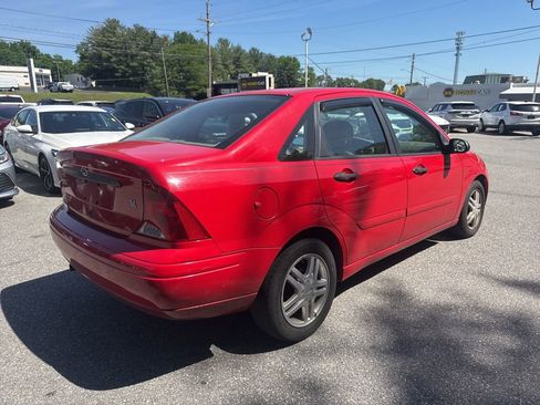 Used 2001 Ford Focus SE FWD image 6