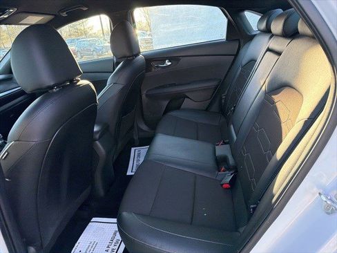 Used 2023 Kia Forte GT-Line FWD image 13