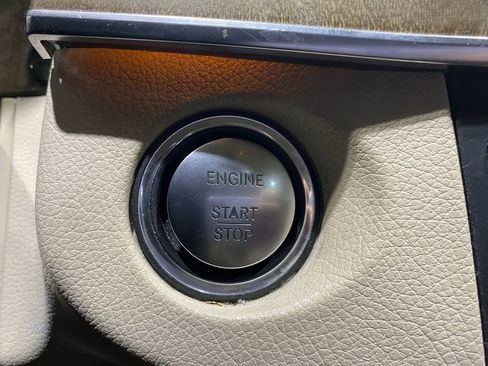 Used 2014 Mercedes-Benz E 350 Sedan image 13