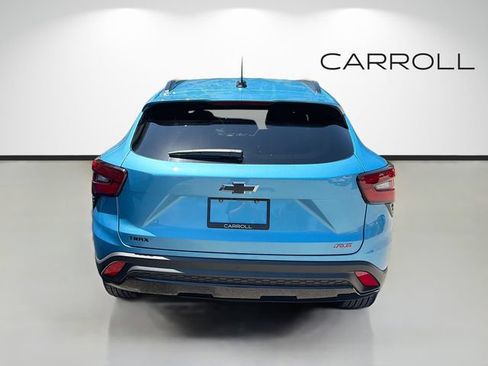 Used 2026 Chevrolet Trax RS w/ Sunroof Package FWD image 4