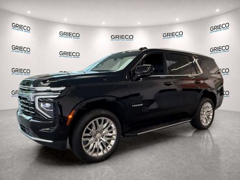 Used 2026 Chevrolet Tahoe LT RWD image 3