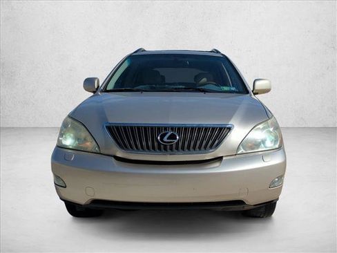Used 2005 Lexus RX 330 AWD w/ Premium Plus Pkg image 2