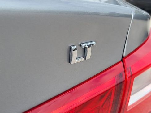 Used 2025 Chevrolet Malibu LT image 10