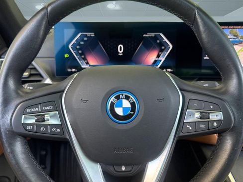 Used 2023 BMW i4 eDrive35 w/ Premium Package RWD image 16