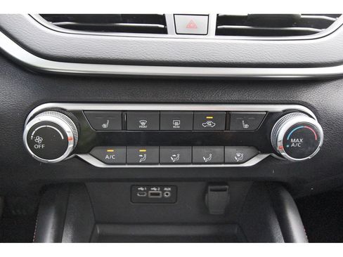 Used 2022 Nissan Altima 2.5 SR w/ Midnight Edition Package FWD image 29