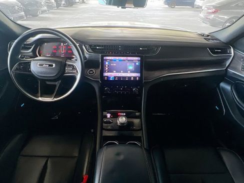 Used 2021 Jeep Grand Cherokee L Overland w/ Luxury Tech Group IV image 28